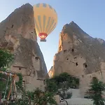 Emily Cave House Bed & Breakfast Göreme