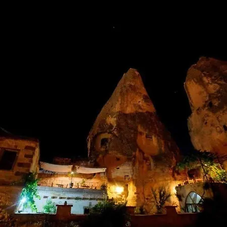 Emily Cave House Bed & Breakfast