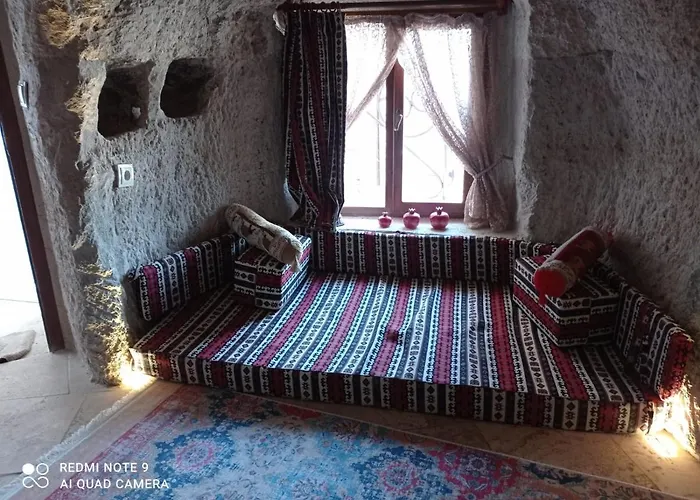 Bed & Breakfast Emily Cave House 4*