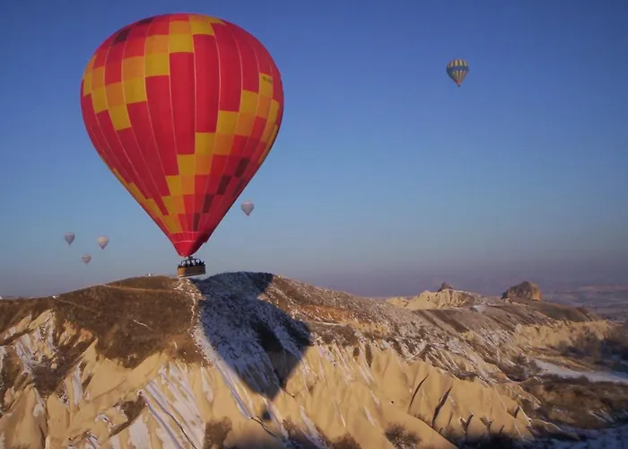 Bed & Breakfast Emily Cave House 4*